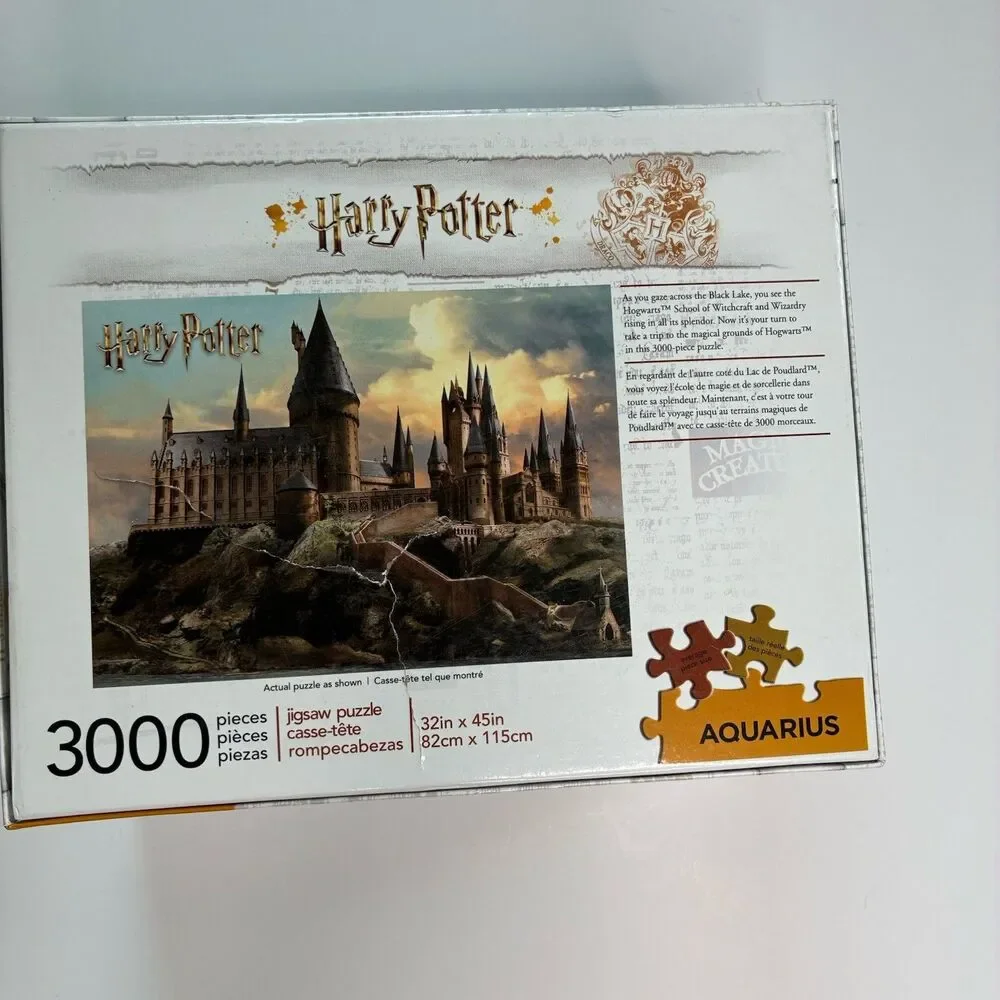 Aquarius Harry Potter Hogwarts Castle 3000 Piece Interlocking Jigsaw 68-510